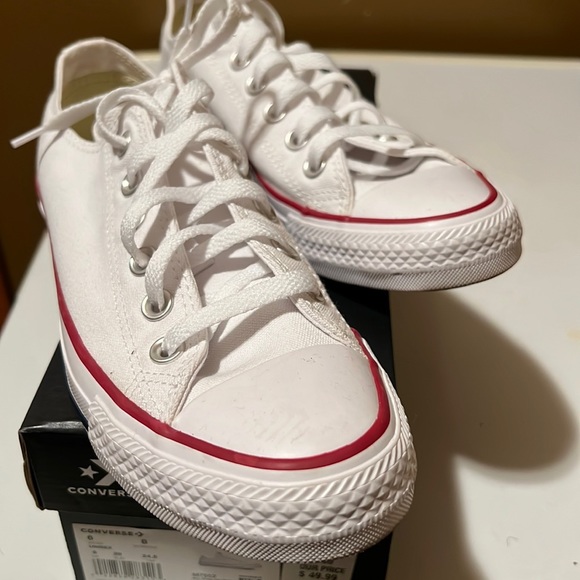 Converse Unisex Sneakers - Picture 1 of 4